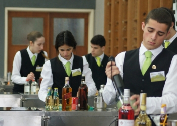 Live Cooking & Beverage Service - alunos  prova na EHF