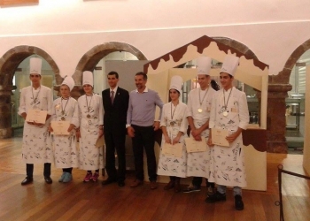 ESCOLA DE HOTELARIA DE FTIMA EM 2 LUGAR NO FESTIVAL INTERNACIONAL DO CHOCOLATE