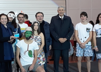 Equipa INSIGNARE vence desfile de moda no Frum Estudante Ourm 2020