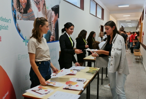 ESCOLA PROFISSIONAL DE OURM RECEBE ROADSHOW DO EMPREENDEDORISMO