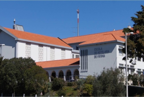 EQUIPA DE COZINHA DA ESCOLA DE HOTELARIA DE FTIMA REFORADA COM DOIS NOVOS CHEFES