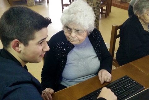 As escolas da insignare em contacto permanente com a comunidade